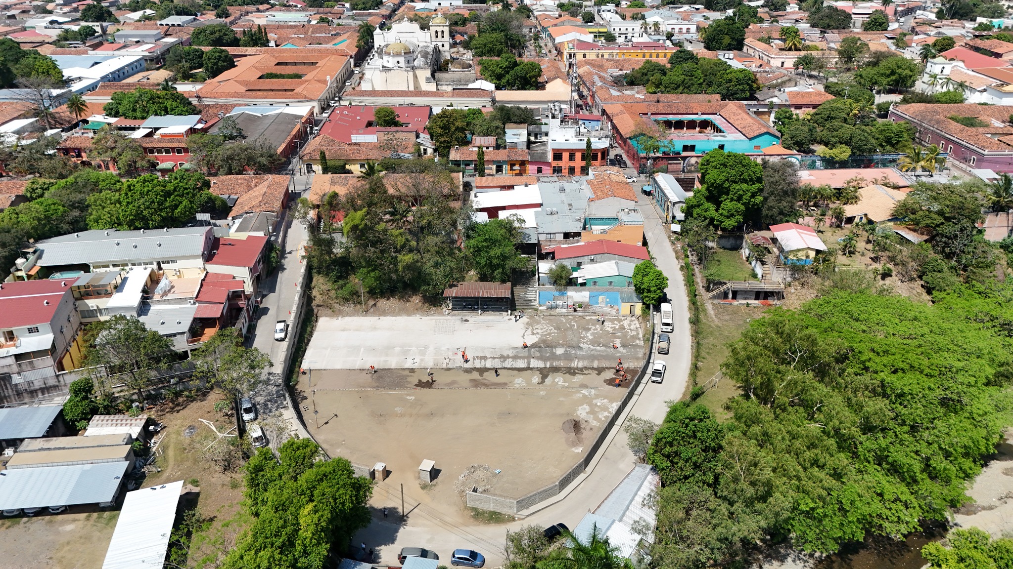 Alcaldía de Comayagua avanza con la construcción del amplio Parqueo Municipal