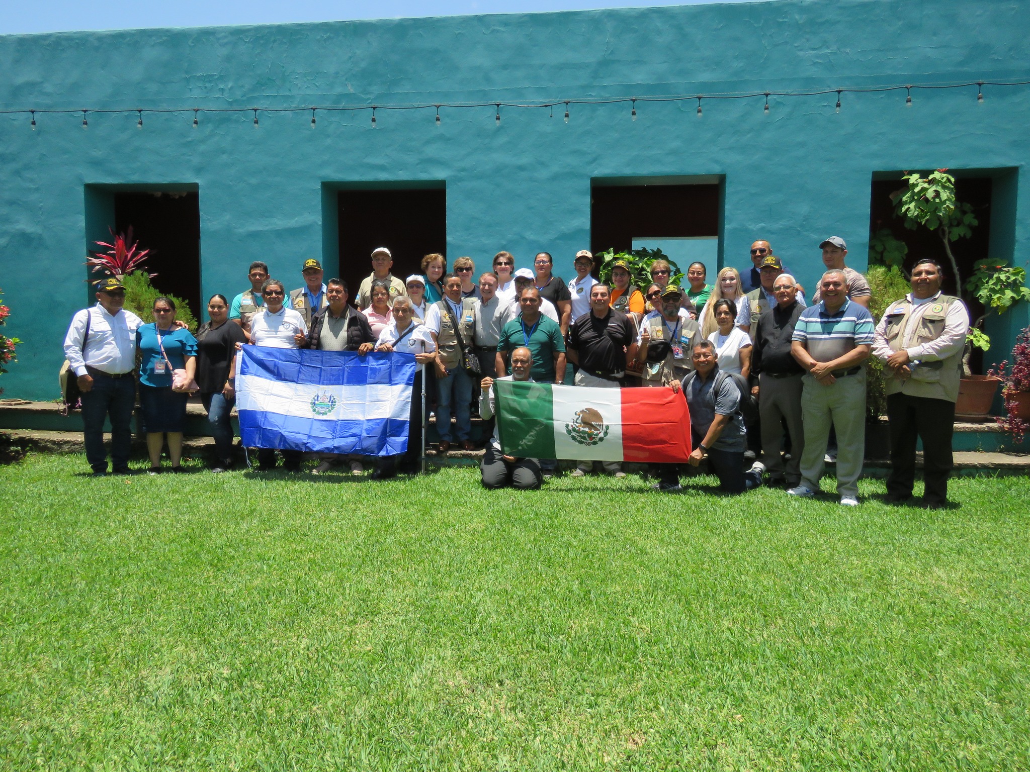 Alcalde Carlos Miranda, recibe honrada visita de Militares Cristianos de América, Europa y Asia