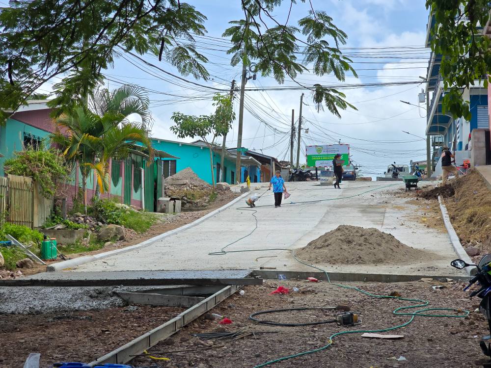 Día de supervisión de proyectos en ejecución nuestro alcalde Asley Cruz